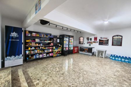 Studio para alugar com 37m², 0 quarto e 1 vaga Studio para alugar com 37m², 0 quarto e 1 vagaMarket