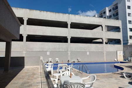 Apartamento à venda com 50m², 2 quartos e 1 vaga Apartamento à venda com 50m², 2 quartos e 1 vagaÁrea comum - Piscina