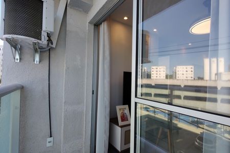 Apartamento à venda com 50m², 2 quartos e 1 vaga Apartamento à venda com 50m², 2 quartos e 1 vagaVaranda