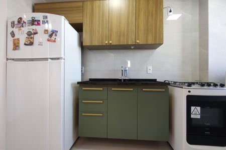 Apartamento à venda com 50m², 2 quartos e 1 vaga Apartamento à venda com 50m², 2 quartos e 1 vagaCozinha - Armários