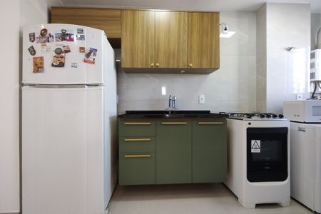 Apartamento à venda com 50m², 2 quartos e 1 vaga Apartamento à venda com 50m², 2 quartos e 1 vagaCozinha - Armários