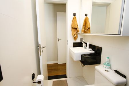 Apartamento à venda com 133m², 2 quartos e 2 vagasBanheiro da Suíte