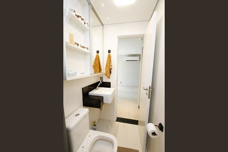 Apartamento à venda com 133m², 2 quartos e 2 vagasBanheiro Social