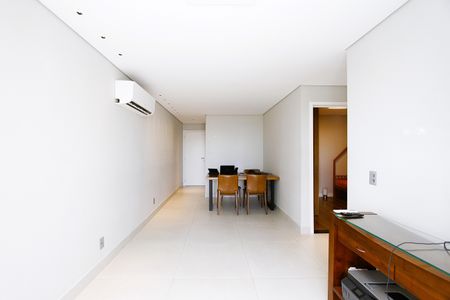 Sala de apartamento à venda com 2 quartos, 133m² em Nova Suíça, Belo Horizonte