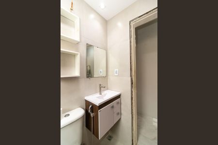 Casa de condomínio para alugar com 140m², 2 quartos e 1 vaga Casa de condomínio para alugar com 140m², 2 quartos e 1 vagaBanheiro 2