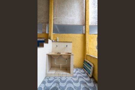Casa de condomínio para alugar com 140m², 2 quartos e 1 vaga Casa de condomínio para alugar com 140m², 2 quartos e 1 vagaÁrea de Serviço