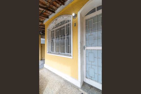 Casa de condomínio para alugar com 140m², 2 quartos e 1 vaga Casa de condomínio para alugar com 140m², 2 quartos e 1 vagaVaranda
