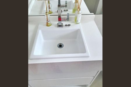 Apartamento à venda com 75m², 2 quartos e 1 vaga