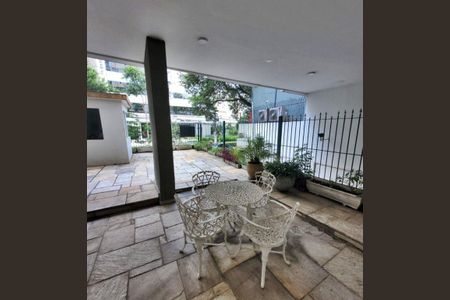 Apartamento à venda com 128m², 3 quartos e 1 vaga