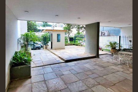 Apartamento à venda com 128m², 3 quartos e 1 vaga