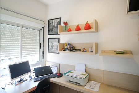 Apartamento à venda com 178m², 3 quartos e 3 vagasEscritório