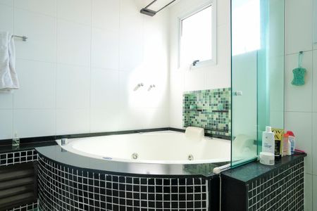 Apartamento à venda com 178m², 3 quartos e 3 vagasBanheiro da suíte 1