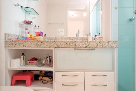 Apartamento à venda com 178m², 3 quartos e 3 vagasBanheiro da suíte 3
