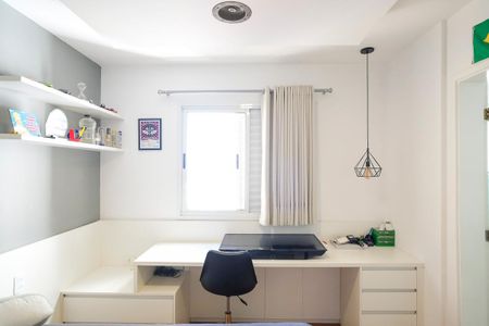Apartamento à venda com 178m², 3 quartos e 3 vagasSuíte 2