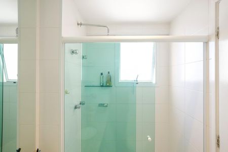 Apartamento à venda com 178m², 3 quartos e 3 vagasBanheiro da suíte 3