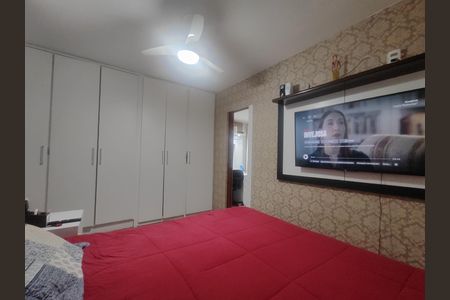 Casa de condomínio à venda com 140m², 4 quartos e 2 vagas Casa de condomínio à venda com 140m², 4 quartos e 2 vagasSuíte 1