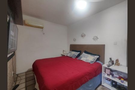 Casa de condomínio à venda com 140m², 4 quartos e 2 vagas Casa de condomínio à venda com 140m², 4 quartos e 2 vagasSuíte 1