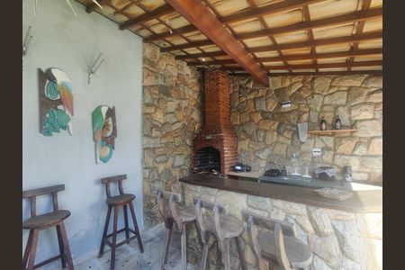 Casa de condomínio à venda com 140m², 4 quartos e 2 vagas Casa de condomínio à venda com 140m², 4 quartos e 2 vagasÁrea externa