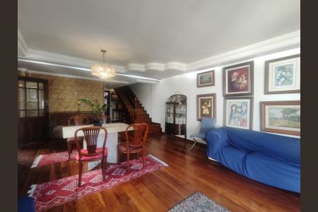 Sala de casa de condomínio para alugar com 4 quartos, 140m² em Recreio dos Bandeirantes, Rio de Janeiro