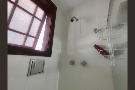Casa de condomínio à venda com 140m², 4 quartos e 2 vagas Casa de condomínio à venda com 140m², 4 quartos e 2 vagasBanheiro social