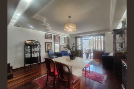 Sala de casa de condomínio para alugar com 4 quartos, 140m² em Recreio dos Bandeirantes, Rio de Janeiro