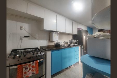 Casa de condomínio à venda com 140m², 4 quartos e 2 vagas Casa de condomínio à venda com 140m², 4 quartos e 2 vagasCozinha