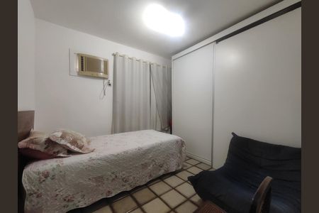 Casa de condomínio à venda com 140m², 4 quartos e 2 vagas Casa de condomínio à venda com 140m², 4 quartos e 2 vagasSuíte 2