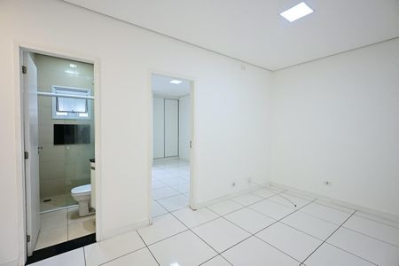 Sala de apartamento para alugar com 1 quarto, 56m² em Vila Sonia, São Paulo