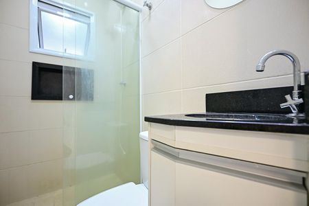 Banheiro de apartamento para alugar com 1 quarto, 56m² em Vila Sonia, São Paulo