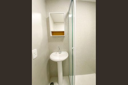 Apartamento para alugar com 34m², 2 quartos e sem vagaBanheiro