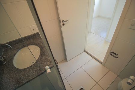 Apartamento para alugar com 55m², 3 quartos e 1 vaga Apartamento para alugar com 55m², 3 quartos e 1 vagaBanheiro