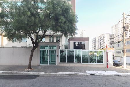 Apartamento à venda com 108m², 3 quartos e 2 vagas Apartamento à venda com 108m², 3 quartos e 2 vagasFachada