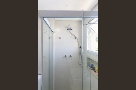 Apartamento à venda com 108m², 3 quartos e 2 vagas Apartamento à venda com 108m², 3 quartos e 2 vagasBanheiro da Suíte 1
