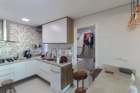 Apartamento à venda com 108m², 3 quartos e 2 vagas Apartamento à venda com 108m², 3 quartos e 2 vagasCozinha
