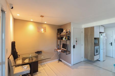 Apartamento à venda com 108m², 3 quartos e 2 vagas Apartamento à venda com 108m², 3 quartos e 2 vagasSala