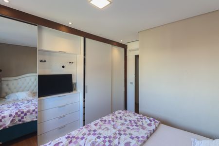 Apartamento à venda com 108m², 3 quartos e 2 vagas Apartamento à venda com 108m², 3 quartos e 2 vagasSuíte 1