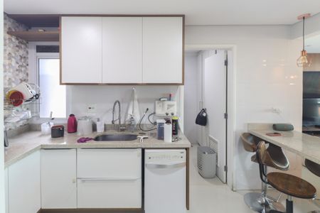 Apartamento à venda com 108m², 3 quartos e 2 vagas Apartamento à venda com 108m², 3 quartos e 2 vagasCozinha