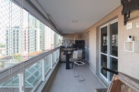 Apartamento à venda com 108m², 3 quartos e 2 vagas Apartamento à venda com 108m², 3 quartos e 2 vagasVaranda