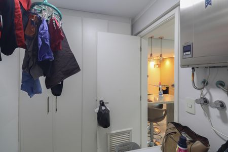 Apartamento à venda com 108m², 3 quartos e 2 vagas Apartamento à venda com 108m², 3 quartos e 2 vagasÁrea de Serviço