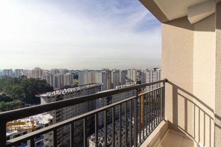 Apartamento à venda com 38m², 2 quartos e 1 vaga Apartamento à venda com 38m², 2 quartos e 1 vagaVaranda e Área de Serviço