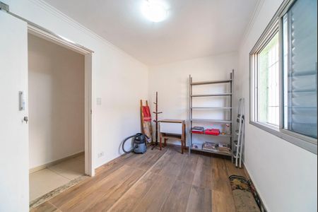 Casa à venda com 240m², 4 quartos e 2 vagas Casa à venda com 240m², 4 quartos e 2 vagasQuarto 2