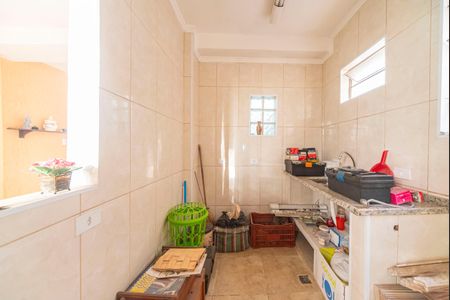 Casa à venda com 240m², 4 quartos e 2 vagas Casa à venda com 240m², 4 quartos e 2 vagasCozinha da Edícula