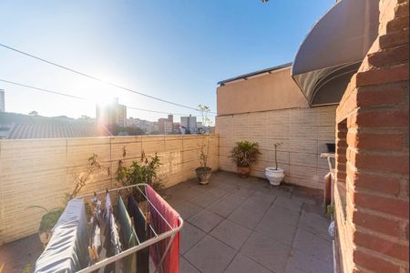 Casa à venda com 240m², 4 quartos e 2 vagas Casa à venda com 240m², 4 quartos e 2 vagasVaranda Gourmet