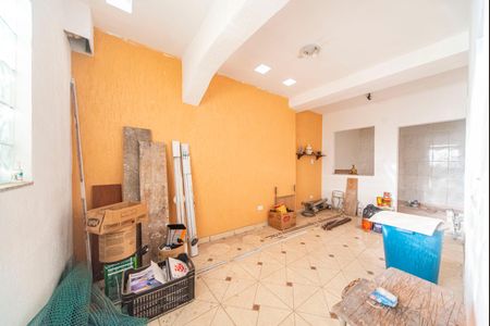Casa à venda com 240m², 4 quartos e 2 vagas Casa à venda com 240m², 4 quartos e 2 vagasSala da Edícula