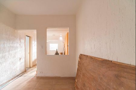 Casa à venda com 240m², 4 quartos e 2 vagas Casa à venda com 240m², 4 quartos e 2 vagasQuarto