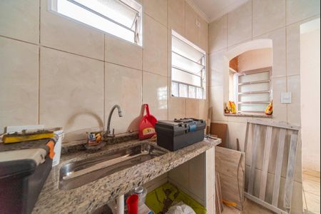Casa à venda com 240m², 4 quartos e 2 vagas Casa à venda com 240m², 4 quartos e 2 vagasCozinha da Edícula