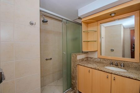 Apartamento para alugar com 118m², 3 quartos e 2 vagasBanheiro da Suíte