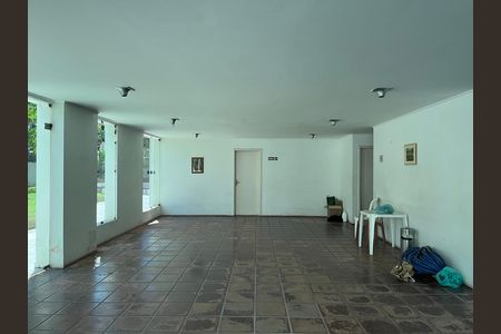 Apartamento para alugar com 105m², 2 quartos e 1 vaga Apartamento para alugar com 105m², 2 quartos e 1 vagaÁrea comum - Salão de festas