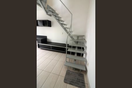 Escada de apartamento para alugar com 1 quarto, 81m² em Cidade Baixa, Porto Alegre