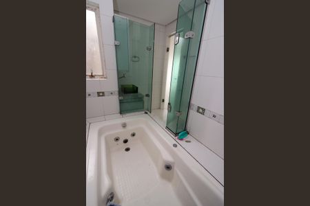 Apartamento para alugar com 81m², 1 quarto e sem vagaBanheiro da Suíte
